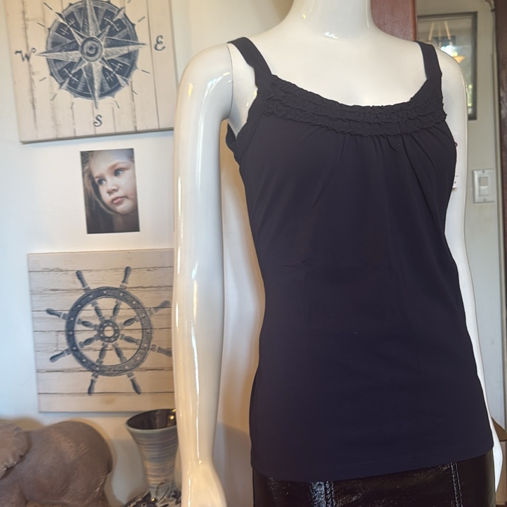 NWT northern reflections size small Women's navy/ Black Sleeveless Top